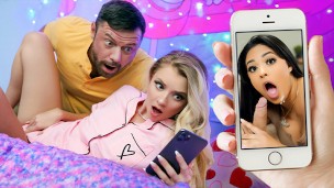 Facetime Fuck Buddies by DaughterSwap – Riley Star, Serena Santos, Preston Parker & Sergeant Miles