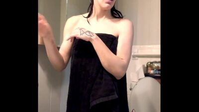 After Shower Self-Care Rambles With Scarlett Foxx